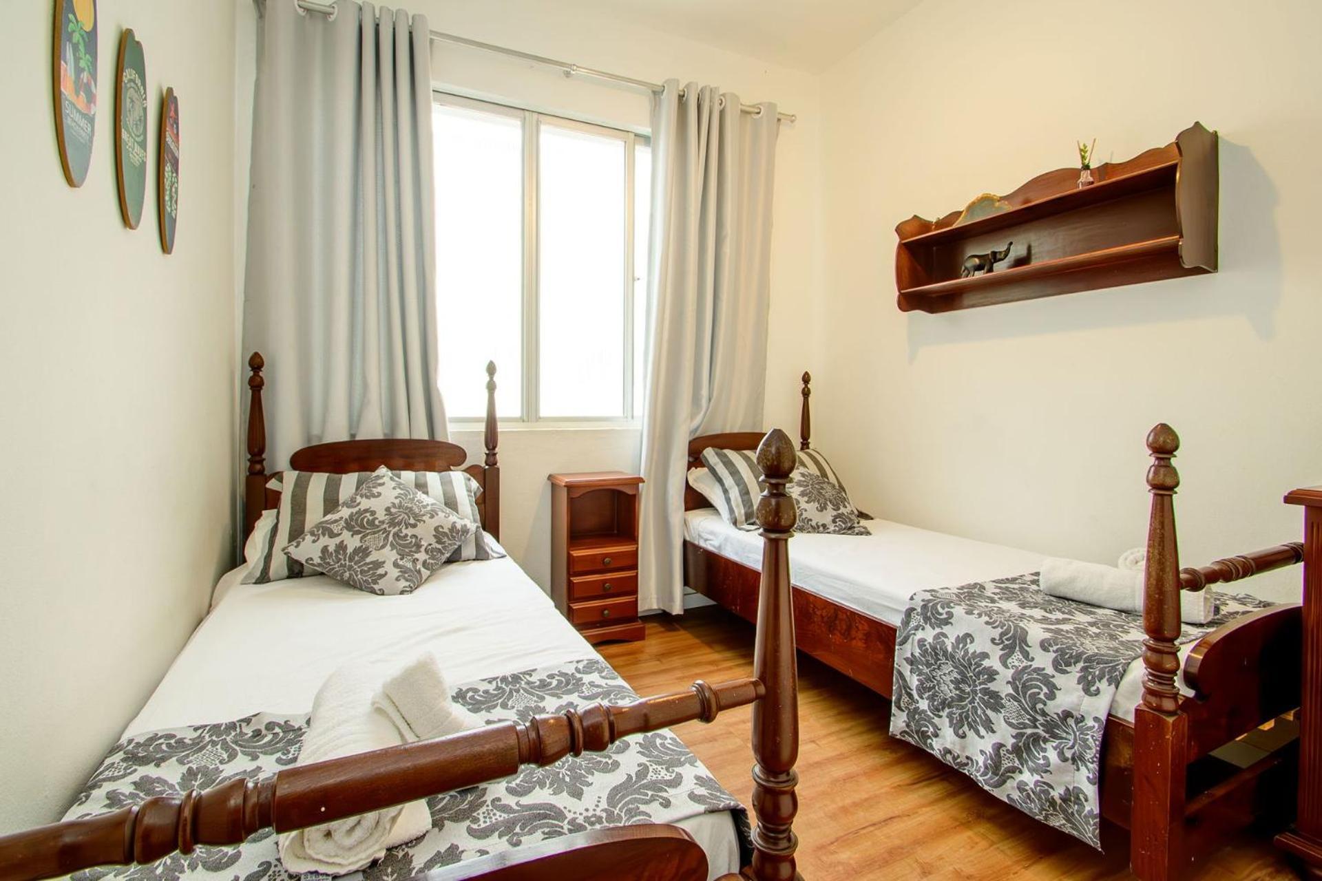 Apartamento Apto A 200m Da Em Hc1357 *
